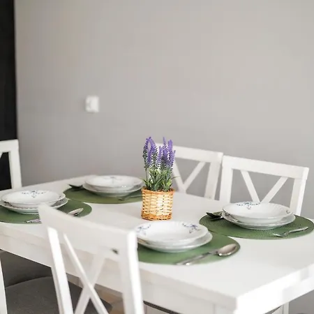 شقة Apartament Czerwona Jarzebina